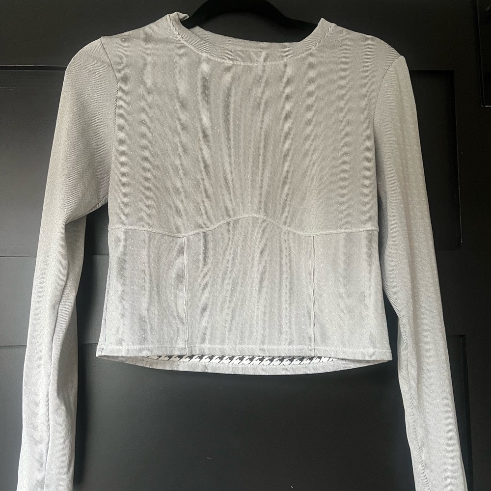 Vuori Long Sleeve Textured Chilled Out Top Houndstooth - Picture 4 of 8
